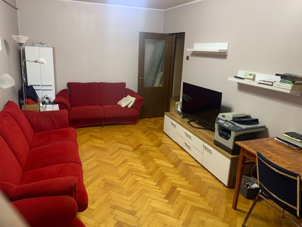 De închiriat apartament 3 camere Micro 16