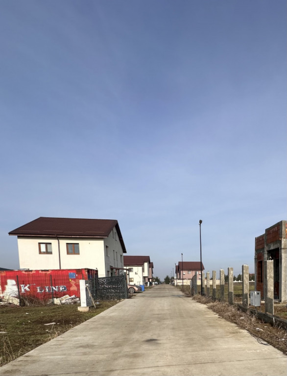 Teren INTRAVILAN CORBEANCA-OSTRATU