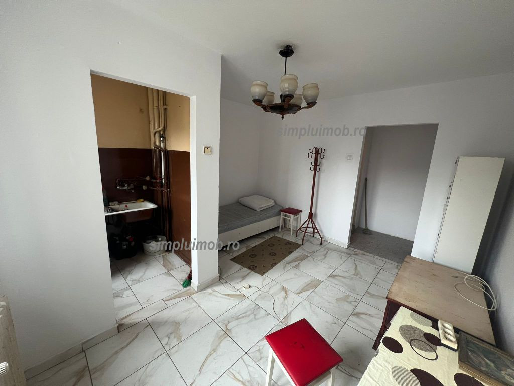 Garsonieră de închiriat – zona 1 Decembrie 1918 / Auc...