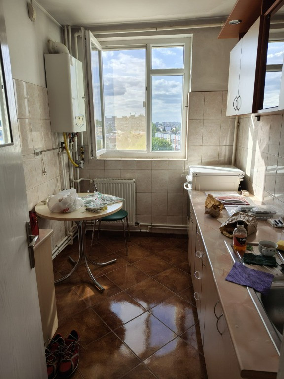 Apartament 3 camere, centrala termica, Bdul.Alexandru Obregea.Berceni.