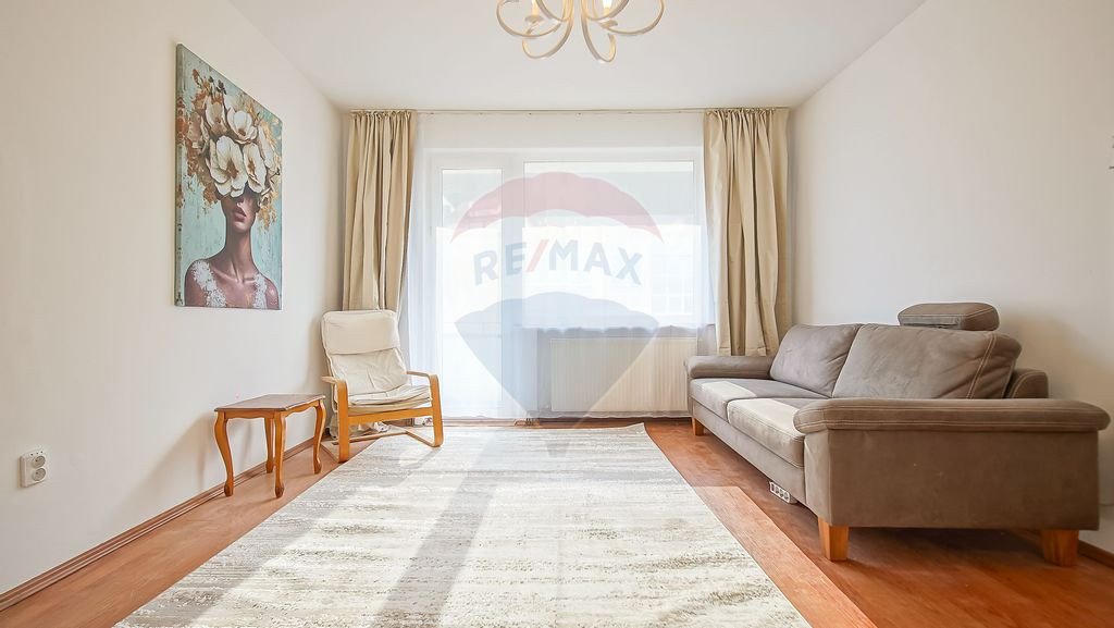 Apartament cu 2 camere de închiriat în zona Central