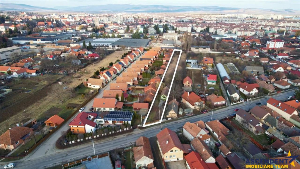 FILM ! Casa cu teren de 2.152 mp, Tigaretei, Sfantu Gheorghe