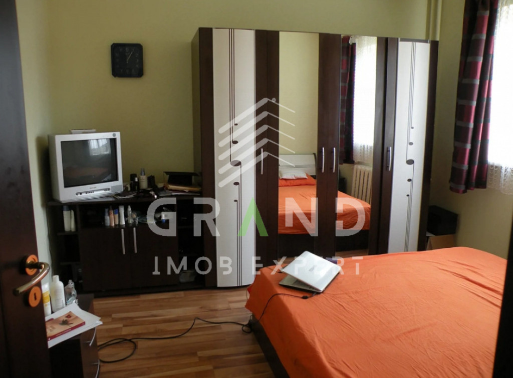 Apartament 2 camere | Decomandat | Balcon | Etaj 3 | Grigore