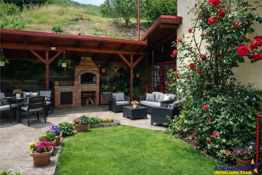 Tu 3D! Pensiune rezidential in areal pretios, Moieciu, Bran,