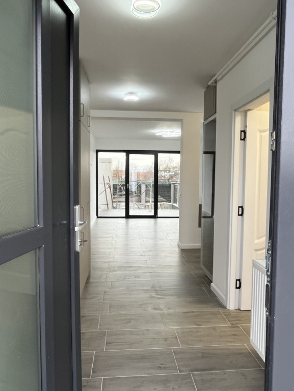 Vand casa moderna pe parter-suprafață construită de 55 m