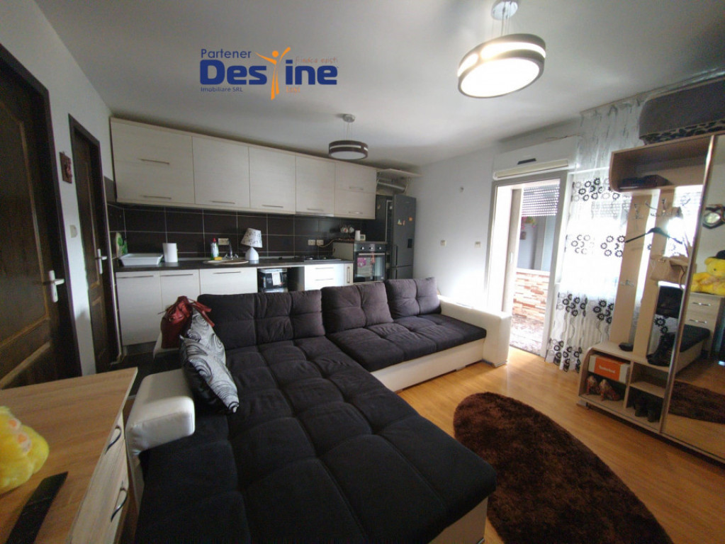Apartament 1 camera + Loc de parcare - Vișan