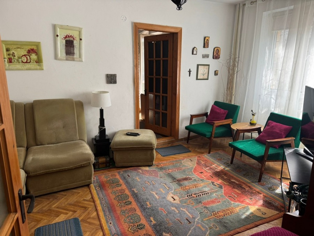 Apartament 1 cam.D, cu CT, Targu Cucului-Podul de Fier