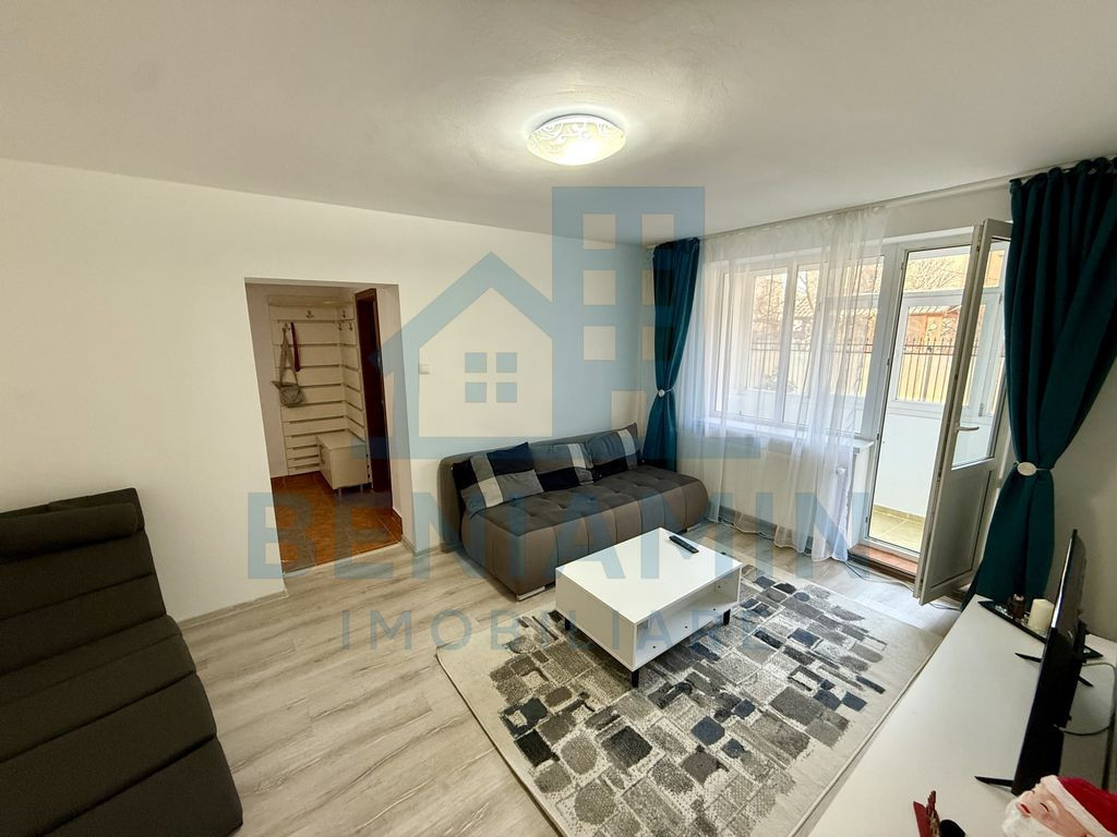 Casa-5 Dormitoare-2 bucatari-3 bai-Living-Toate utilitati...