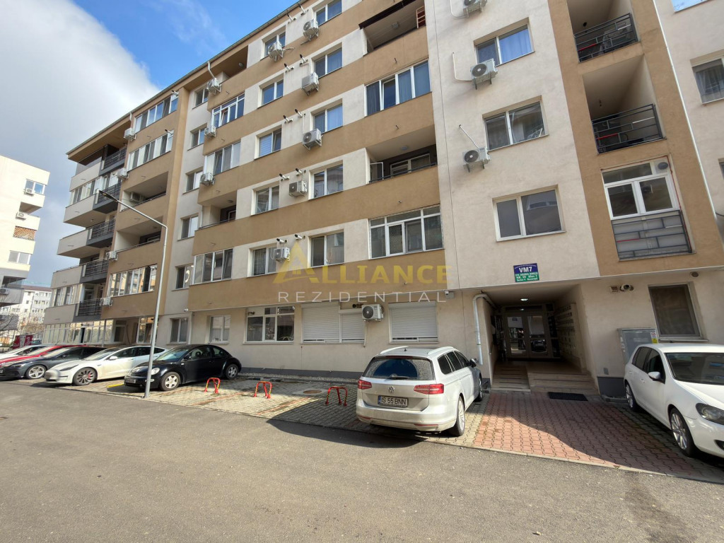 Aparatorii Patriei Ap. 2 camere, decomandat 66 mp