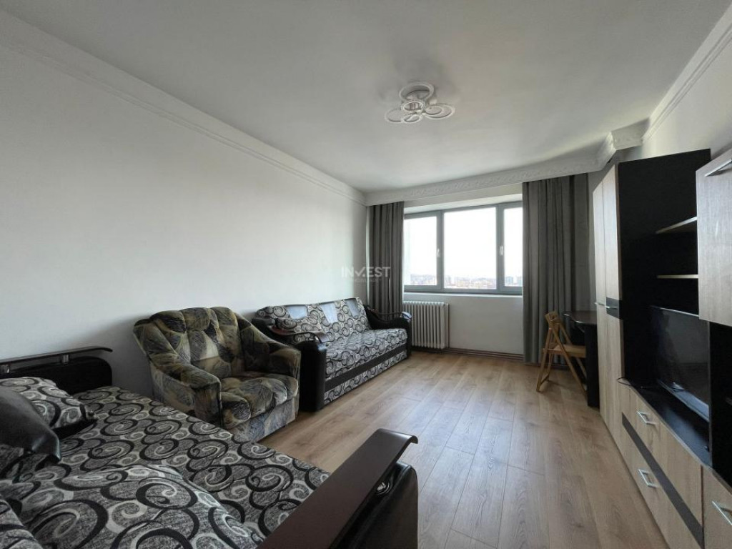 Apartament de inchiriat, 3 camere, decomandat, zona Podu Ros