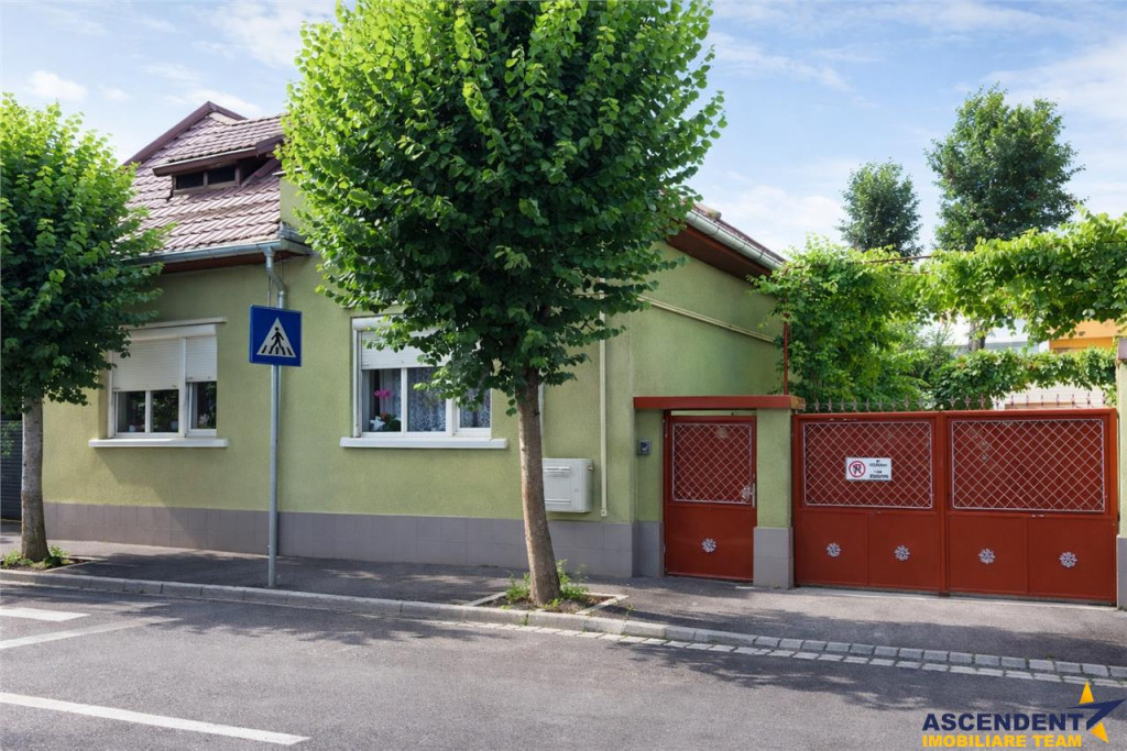 Vila de lux cu spații wellness și panoramă spectaculoasă