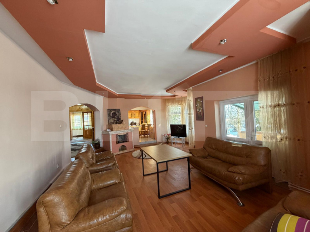 Casa multifunctionala, 490 mp utili, zona Liteni Moara Sucea