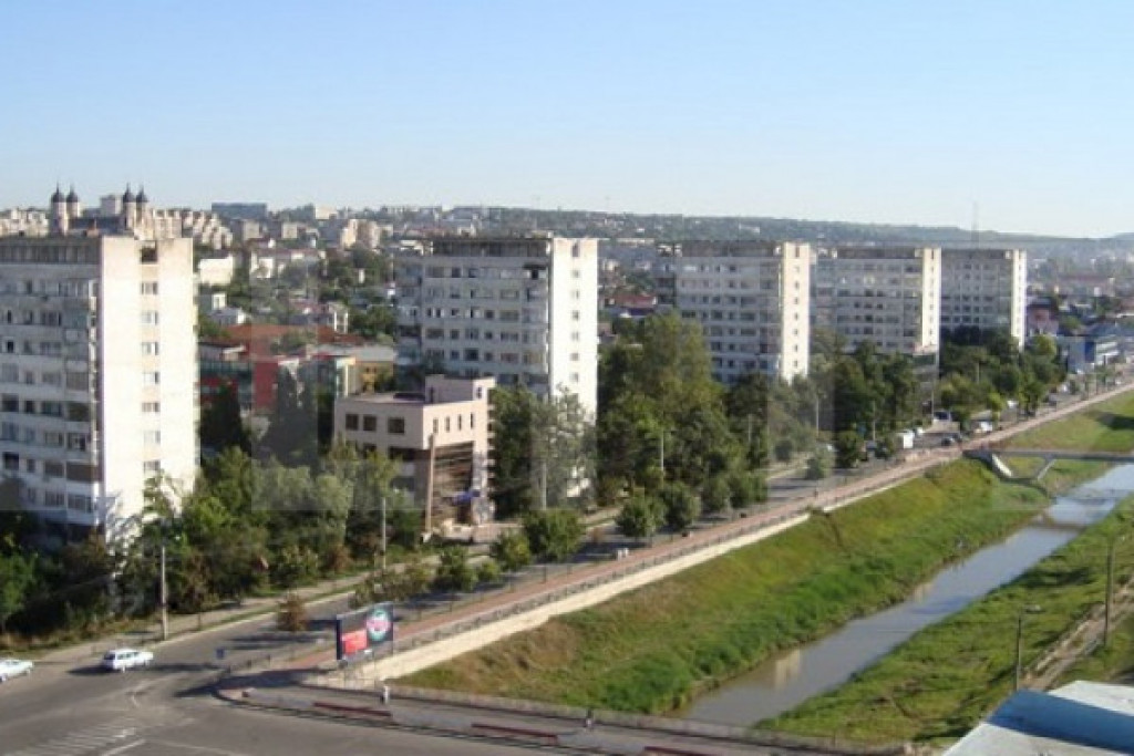 Cladire birouri/spatii comerciale, 565 mp, zona Ultracentral