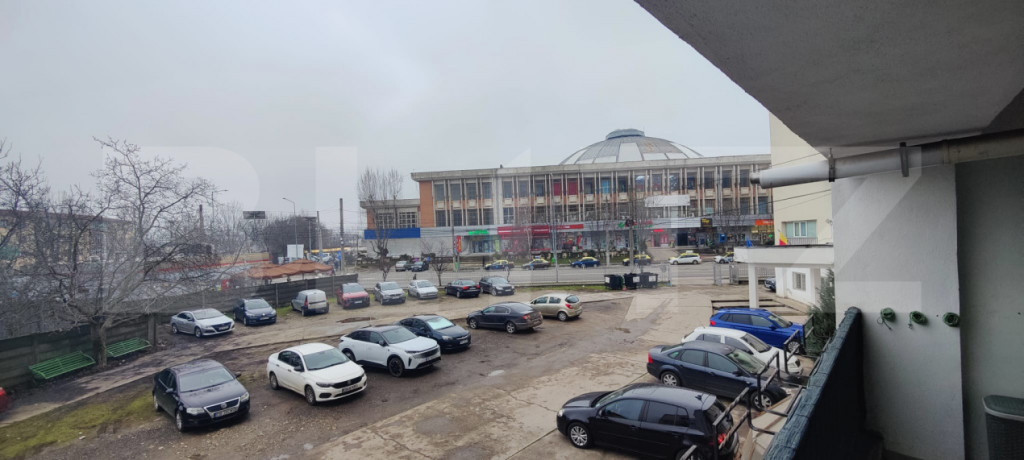 Apartament 3 camere, 77 mp, zona Micro 6