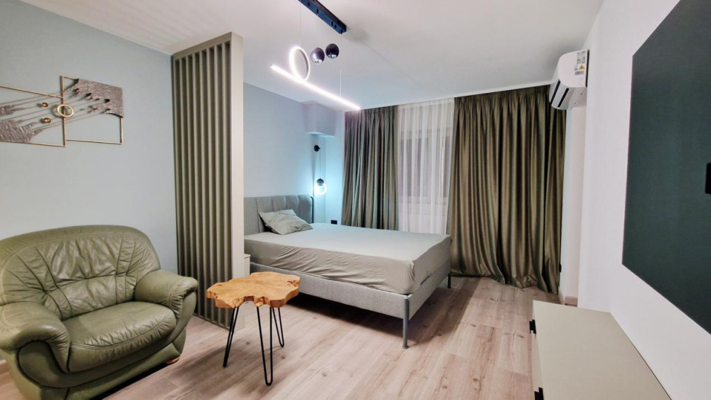 Garsoniera 1Mai-Banu Manta, etaj 5 din 10, prima inchiriere