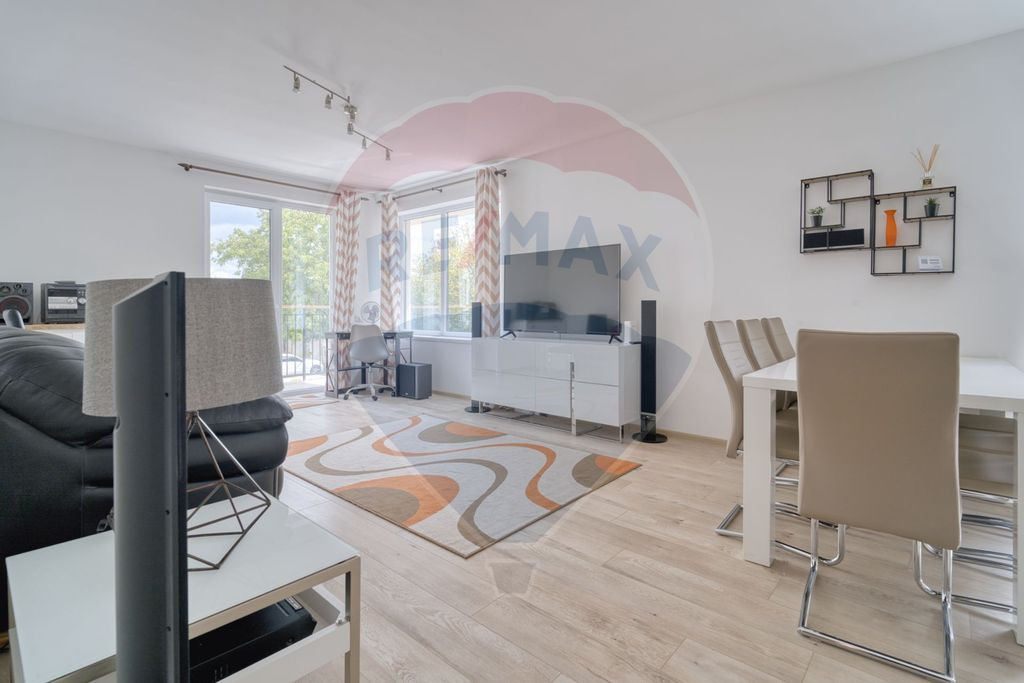 Apartament cu 3 camere de închiriat în zona Bartolomeu,...