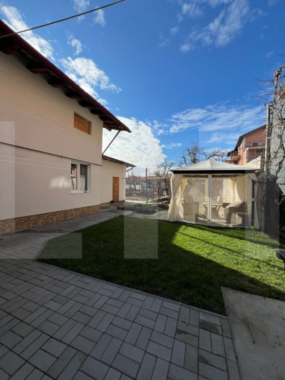 Casa cu 4 camere, 140 mp, acces auto, 902 mp teren, zona Bog