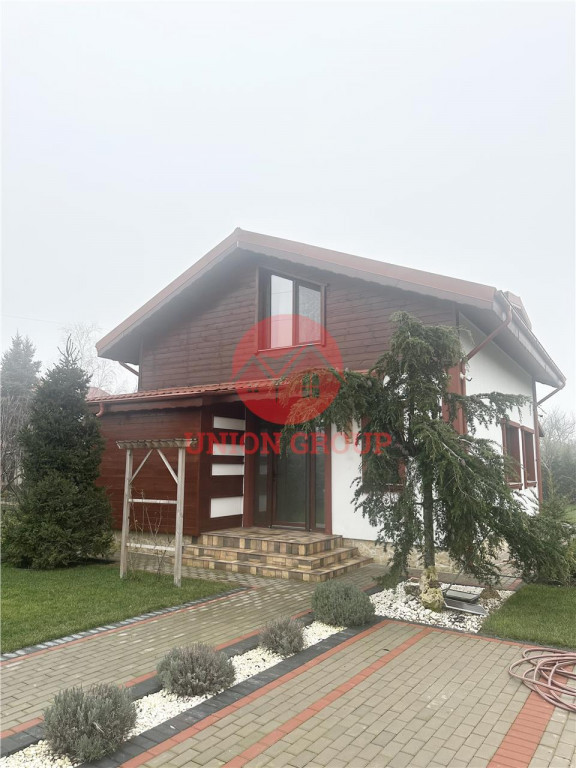 Casa P M Mobilata si Utilata in Poiana - Teren 500 mp si Cur