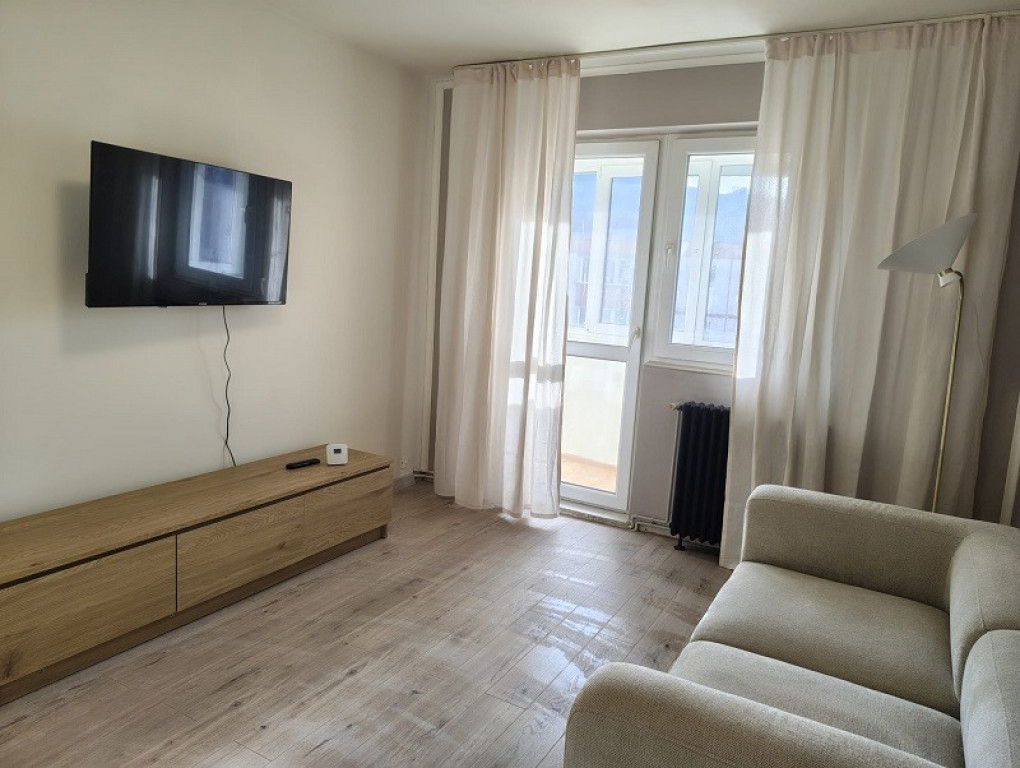 Apartament 2 camere,decomandat,de inchiriat - Zona Astra