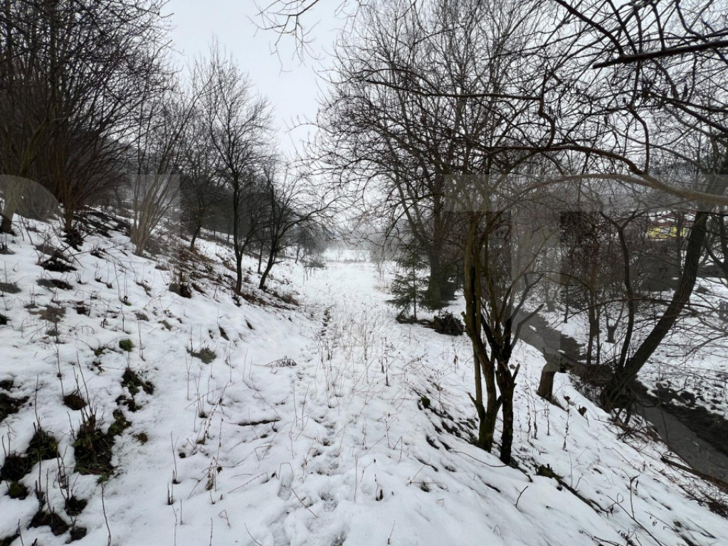 Exclusivist! Teren intravilan de 2800mp cu cascada in Micest