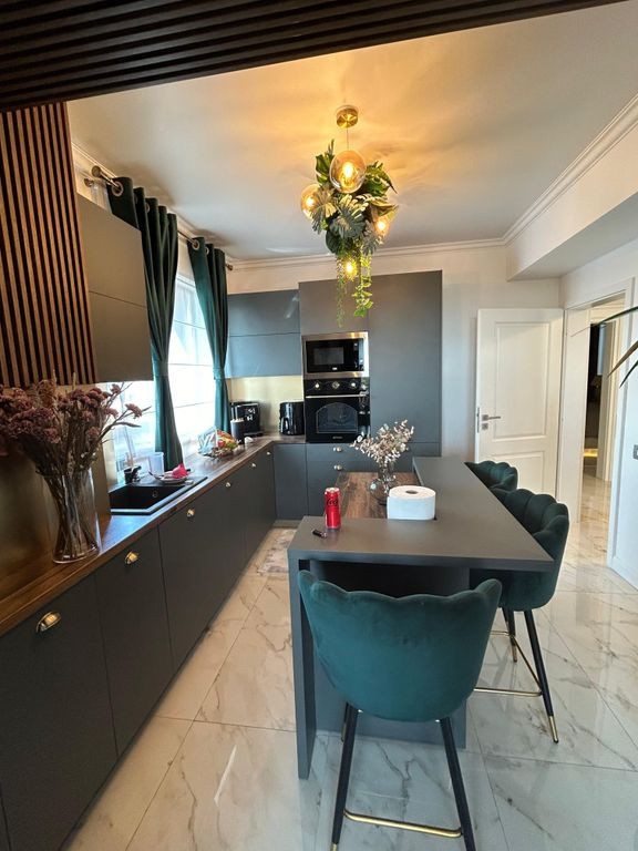 Apartament 3 camere zona Elvila