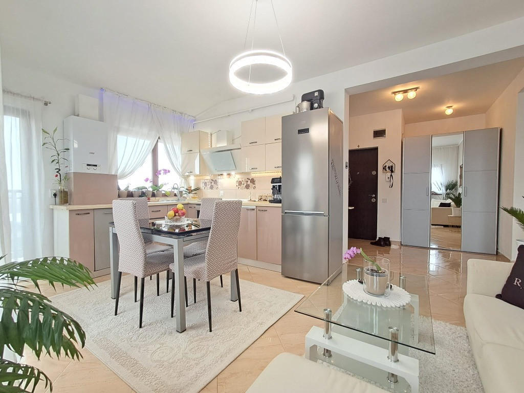 Apartament 3 camere finisaje moderne, parcare privata Apahida