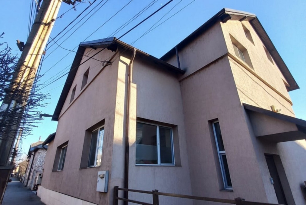 Clădire Business/Medical, 450 mp utili, zona Central