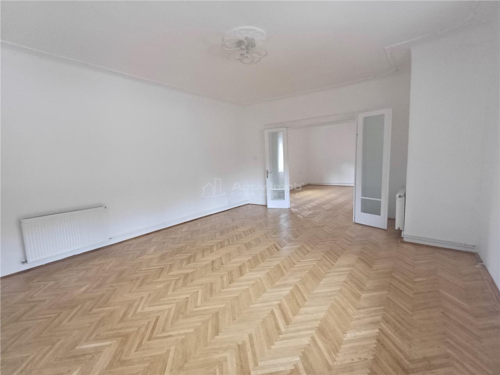 Spatiu de #238;nchiriat zona ultracentrala