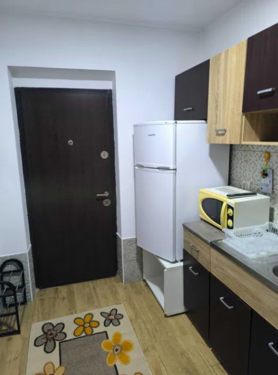 Garsoniera decomandata - zona Tractorul