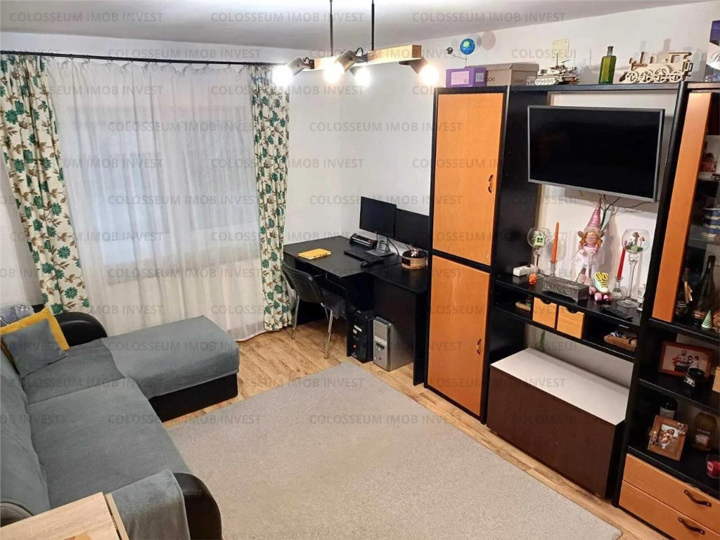 Apartament cu 3 camere, decomandat - zona Scriitorilor