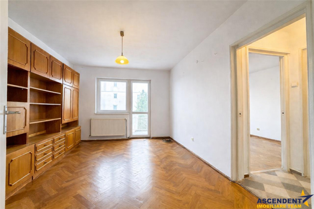 3D FILM! Apartament 3 camere,etaj 2, areal apreciabil, Simer