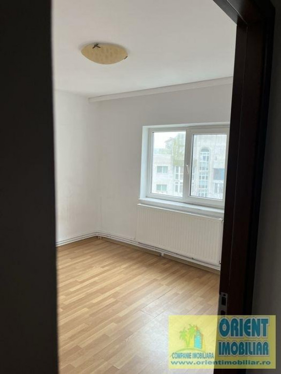 Faleza Nord, apartament decomandat, 2 camere, nemobilat, gaze