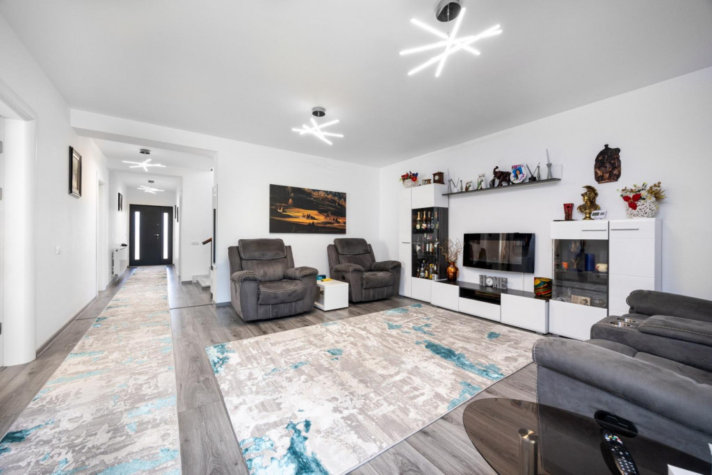 15 km pana la Metrou | gata de locuit | 0% comision