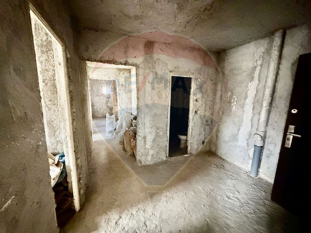 Apartament cu 4 camere