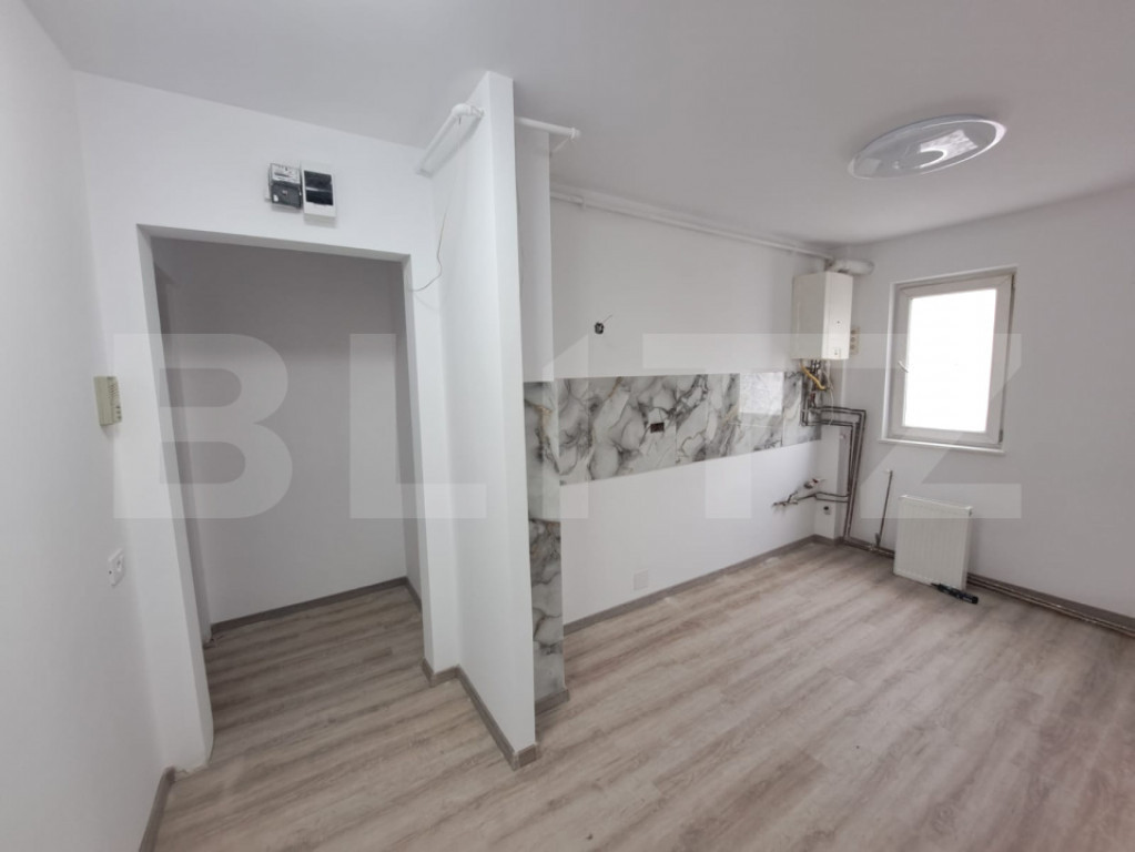 Apartament 2 camere, 43 mp, complet renovat – etaj interme
