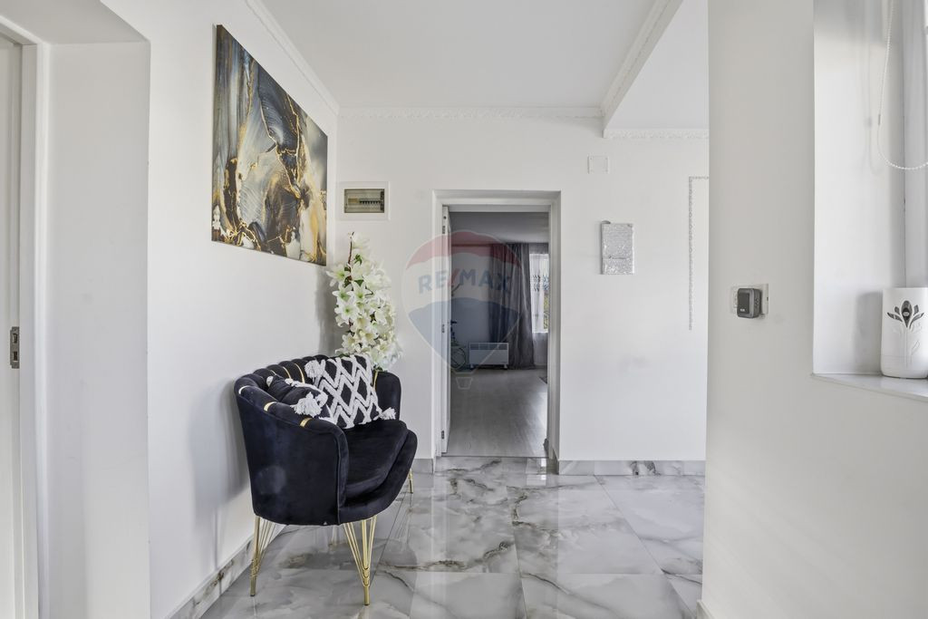 Casă renovată cu teren generos în Satu Mare,Secusigiu