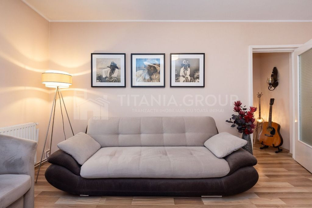 Apartament modern cu 3 camere, etaj 1, comision 0 - Zona ...