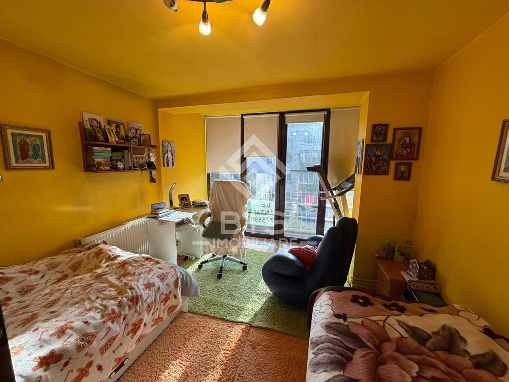 Apartament 3 camere - Aleea Plopilor