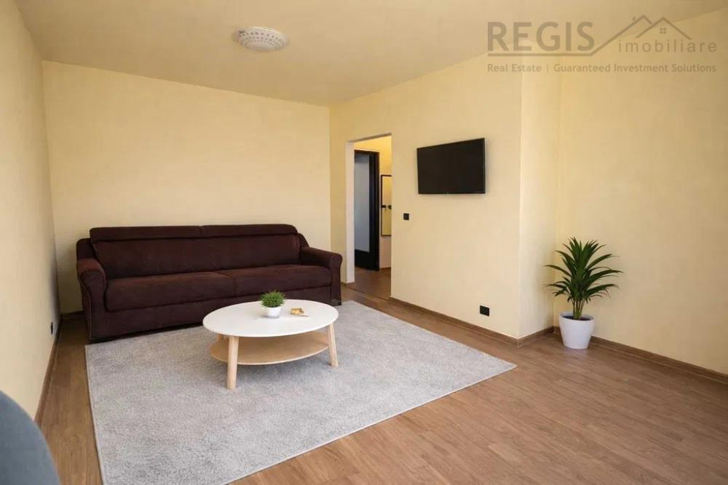 Apartament 2 Camere Central Bloc tip Vila