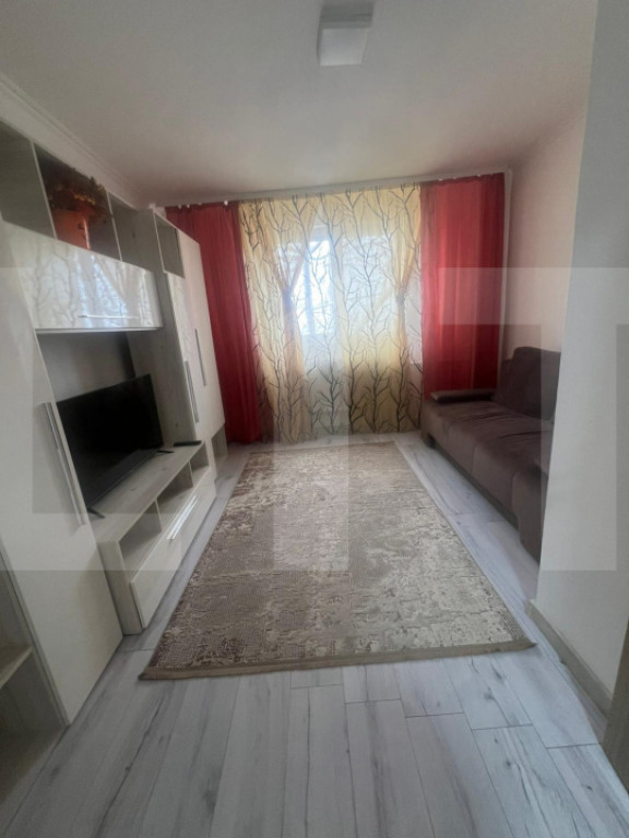 Apartament cu 3 camere, decomandat, 64 mp, zona Stadionului