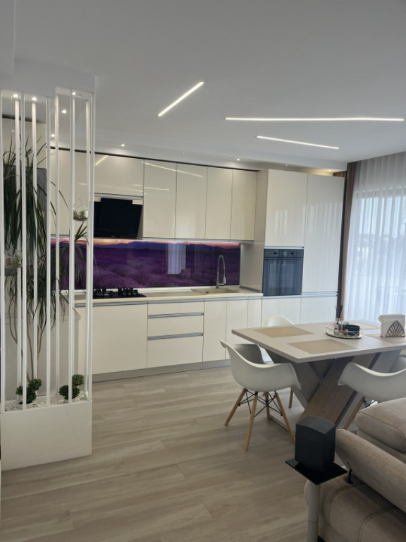 Apartament 3 camere, premium, in Ploiesti, zona Albert