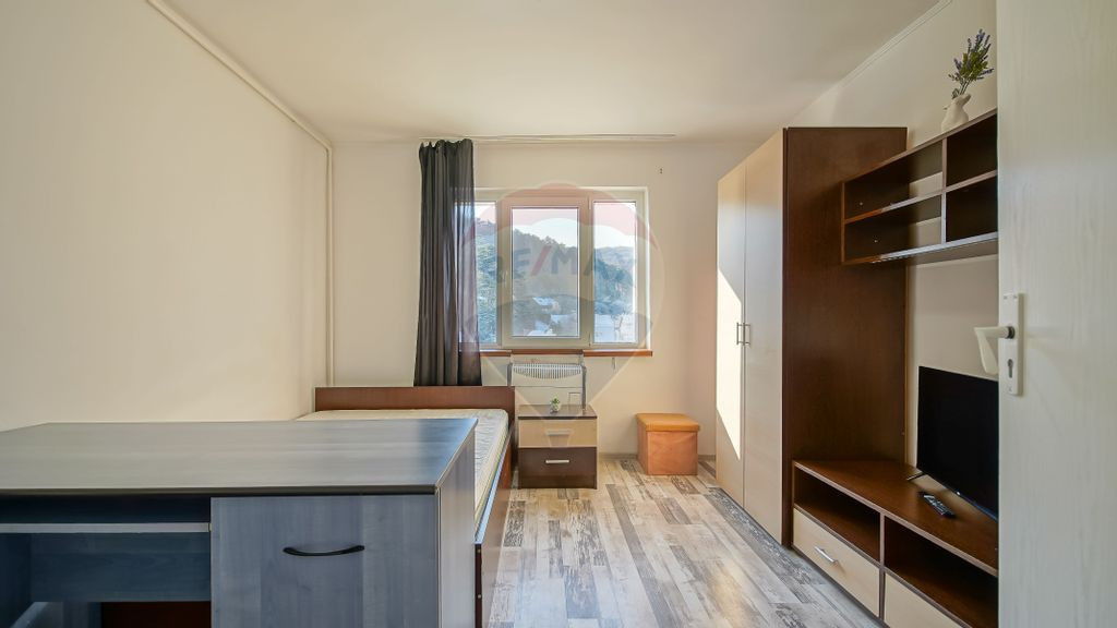 Garsoniera de închiriat în zona Bartolomeu