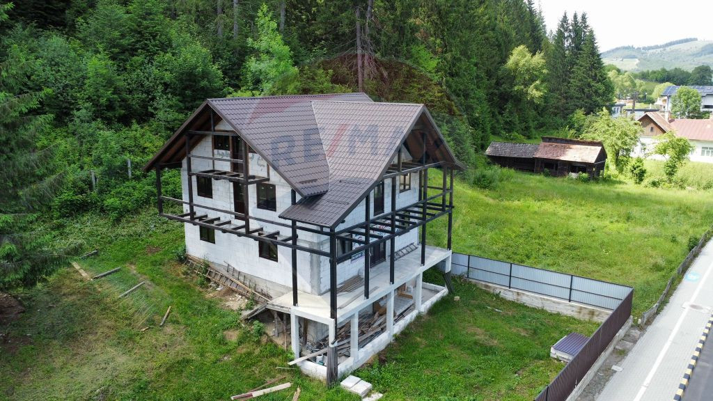 Casă de vânzare în Voroneț, Bucovina