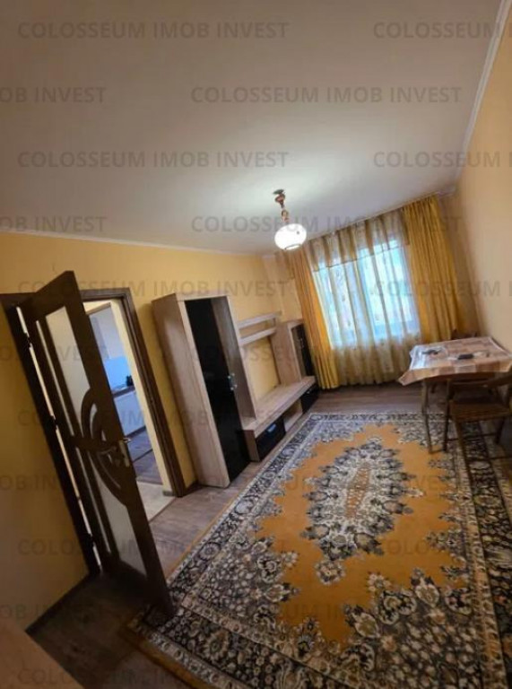 Garsoniera decomandata - zona Astra