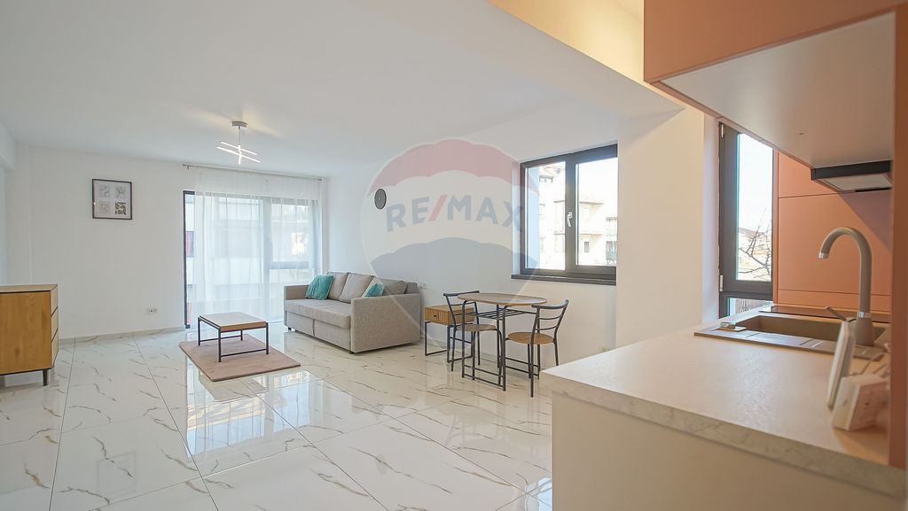 Garsoniera de închiriat, parcare subterana, etaj 1 | Zon...