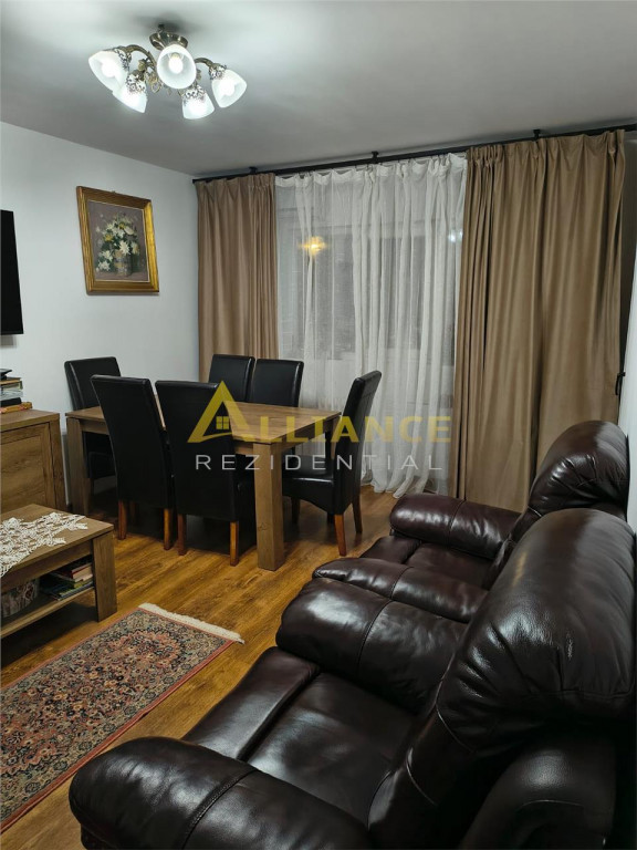 Anun#539; v#226;nzare apartament 3 camere – Str. Soldan...