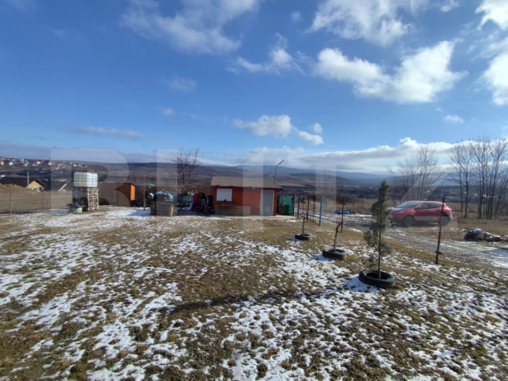 Teren intravilan cu cabana, 700mp, Ciurea