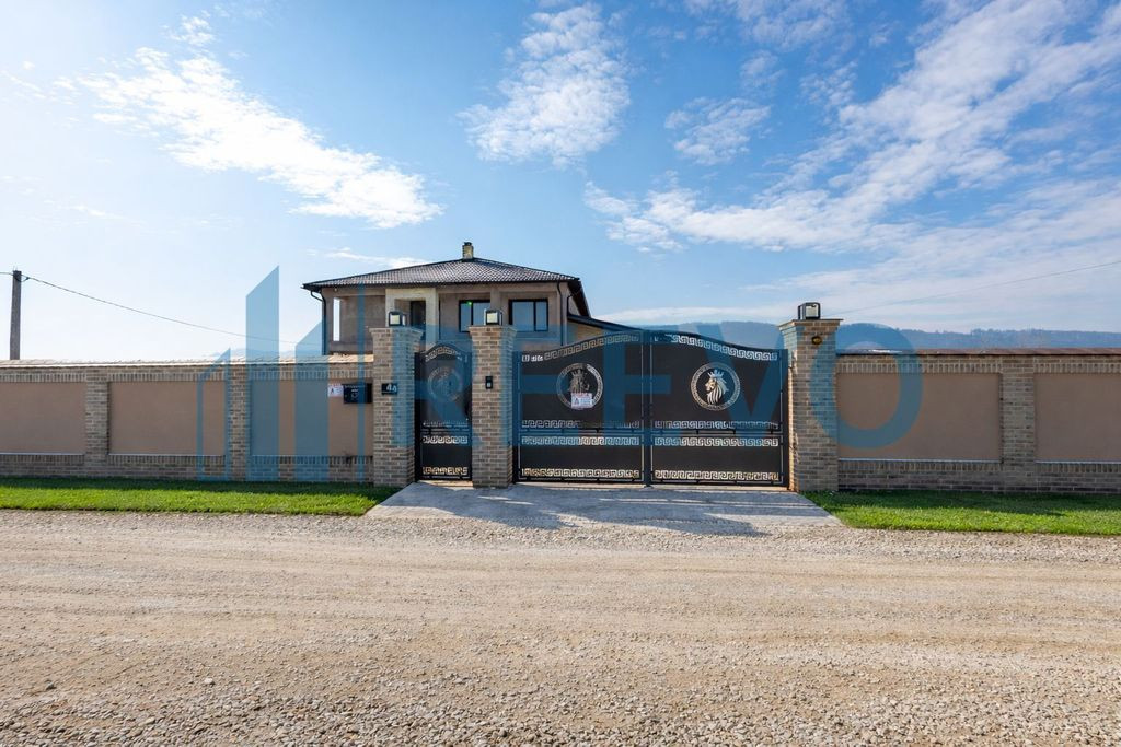 Casă/Vilă 500 mp Dumbrava Roșie, NT