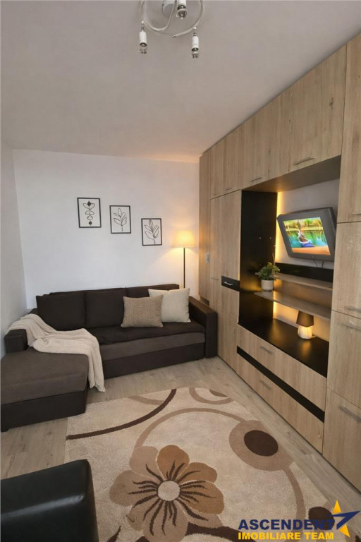 Garsoniera, cu 2 boxe, Astra, Brasov