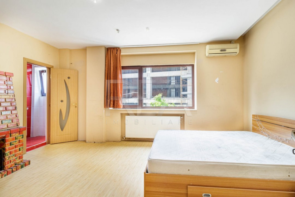 3 camere Unirii decomandat, et. 1, metrou,